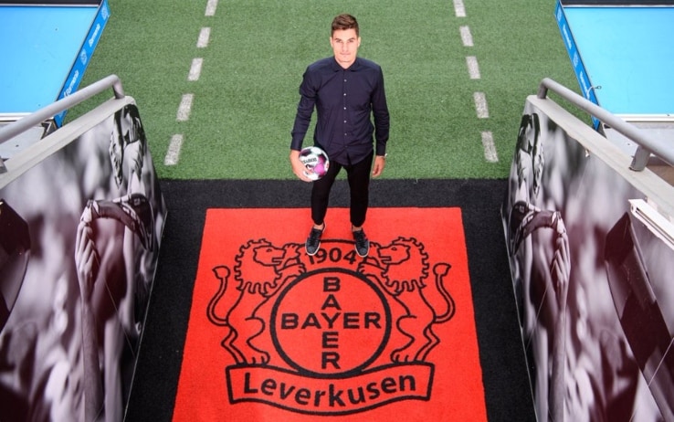 Schick al Bayer Leverkusen, il video della presentazione su Twitter | Sky Sport