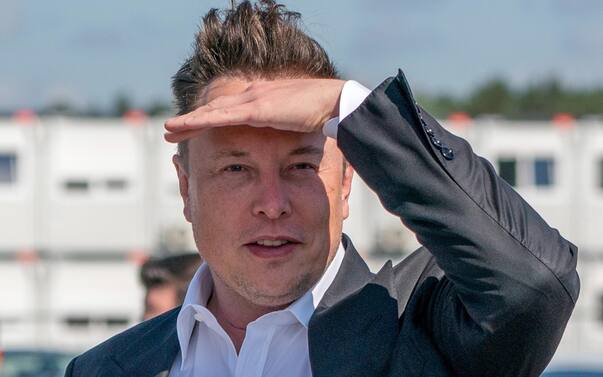 Elon Musk Chip Neuralink Impiantato Nel Cervello Umano Entro Sei Mesi