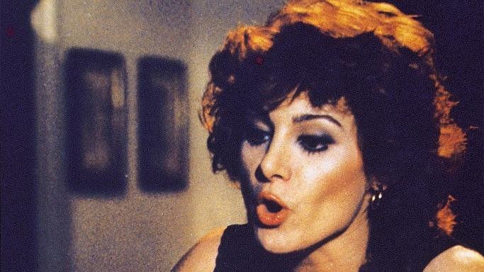 Carmen Russo Compie Anni Ecco Le Foto Dei Suoi Film