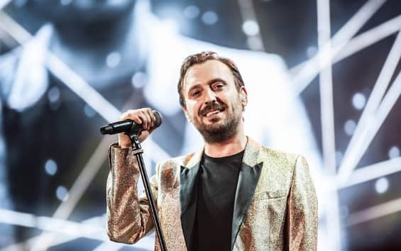 Cesare Cremonini Possibili Scenari Il Nuovo Singolo Sky Tg