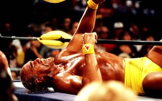 ©STAN GELBERG/GLOBE PHOTOS/Lapresse
04-02-1994 Los Angeles, Usa
Sport - Wrestling
WPRLD CHAMPION WRESTLING "BASH AT THE BEACH" TERRY "HULK" HOGAN VS RICK "NATURE BOY" FLAIR
Nella foto : HULK HOGAN.
only italy
