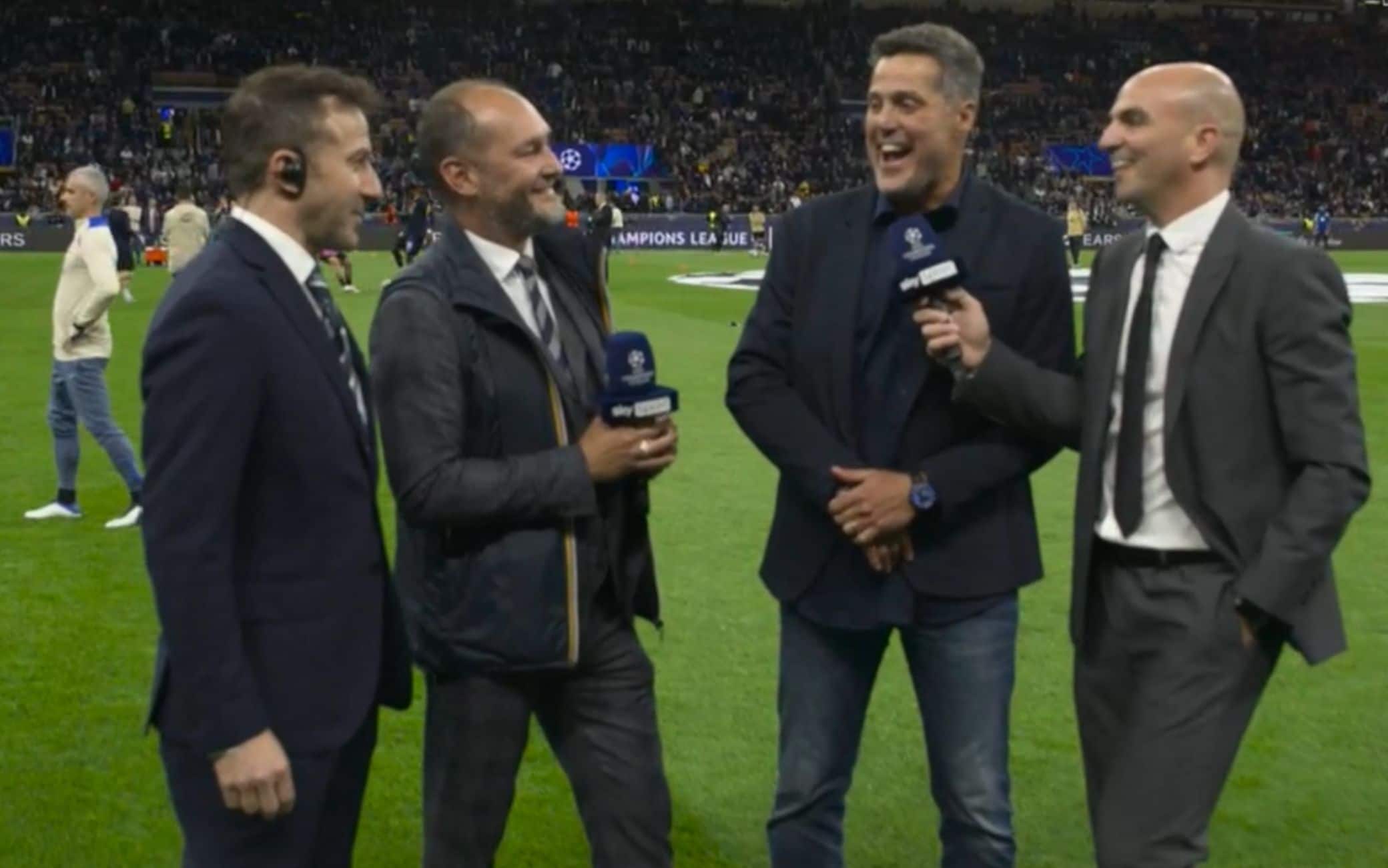 L'ex portierone del triplete dell'Inter Julio Cesar a bordocampo con Cambiasso e Del Piero