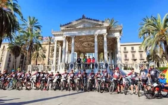 Palermo, una domenica in bici contro la violenza sulle donne | Sky TG24