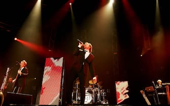 Duran Duran Perform at Earls Court in London, UK. Date: 21.12.2005 Ref: B162_092845_0002 Â© Starstock/Photoshot ( - 2009-03-17, / IPA) p.s. la foto e' utilizzabile nel rispetto del contesto in cui e' stata scattata, e senza intento diffamatorio del decoro delle persone rappresentate