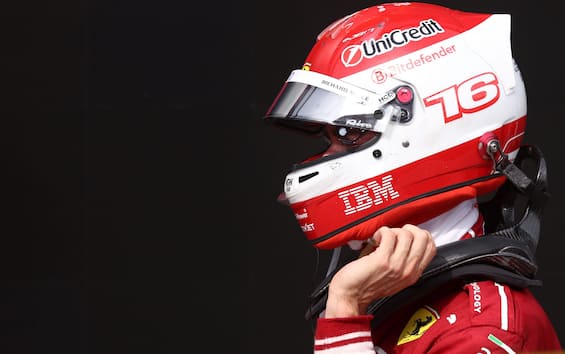 https://static.sky.it/editorialimages/009b77303d5d8a7dae9fbf421d5c0dfdad08afa0/skysport/it/motori/formula-1/video/2025/08/03/f1-gp-ungheria-bobbi-commento-video/leclerc_ipa-ungheria.jpg?im=Resize,width=565