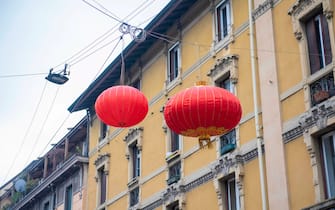 Preparativi per il Capodanno cinese a Milano, 17 Gennaio, 2023. Il 2023 è l'anno del coniglio.      ANSA / ANDREA FASANI