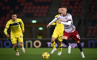 Foto Massimo Paolone/LaPresse - 31 Ottobre 2023 - Bologna (Italia) - Sport - Bologna vs Verona - Sedicesimi Coppa Italia Frecciarossa 2023/2024 - Stadio Renato Dall&#x2019;Ara. Nella foto: Jesper Karlsson (Bologna FC) in azione 

October 31, 2023 Bologna (Italy) - Sport - Bologna vs Verona - Round of 32 Frecciarossa Italian Cup 2023/2024 - Renato Dall&#x2019;Ara Stadium. In the pic: Jesper Karlsson (Bologna FC) in action