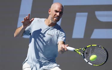 Chi è Adrian Mannarino