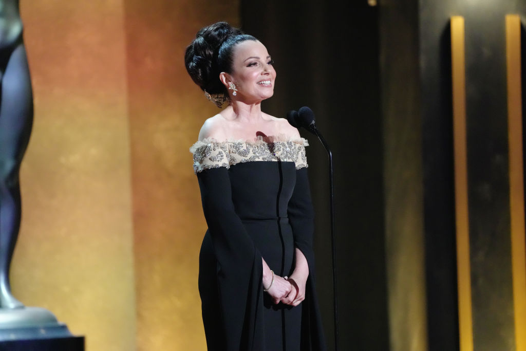 SANTA MONICA, CALIFORNIA - FEBRUARY 27: SAG-AFTRA President Fran Drescher speaks onstage during the 28th Screen Actors Guild Awards at Barker Hangar on February 27, 2022 in Santa Monica, California. 1184573 (Photo by Kevin Mazur/Getty Images for WarnerMedia)