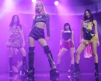 Chi sono gli 8 gruppi k-pop nella top 15 UK, dalle Blackpink ai BTS