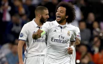 epa05591068 Real Madrid's Brazilian defender Marcelo Vieira celebrates the second goal for the team against Legia during the UEFA Champions League match between Real Madrid and Legia Warsaw at Santiago Bernabeu stadium in Madrid, Spain, 18 October 2016.  EPA/Juanjo Martin