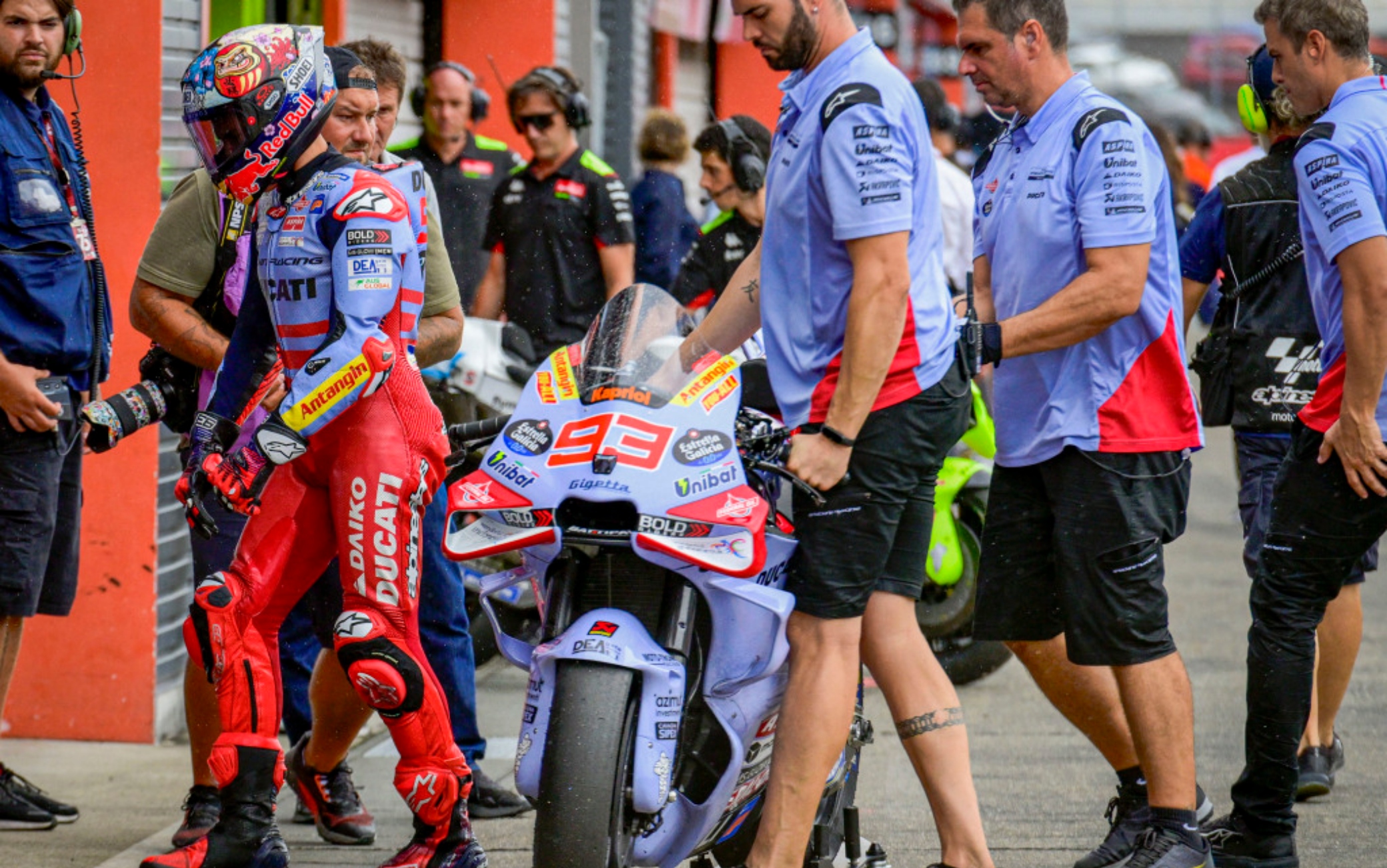 Marquez: "Venerdì strano, cambiato moto 3-4 volte"