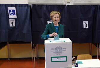 Letizia Moratti al seggio elettorale