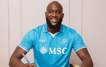 Intanto Lukaku firma con il Napoli