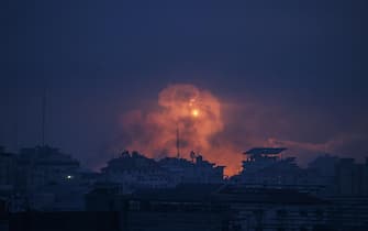 GAZA, GAZA - OCTOBER 28: The sky lights up after Israeli forces dropped illuminating bombs on Gaza on October 28, 2023. (Photo by Ali Jadallah/Anadolu via Getty Images)