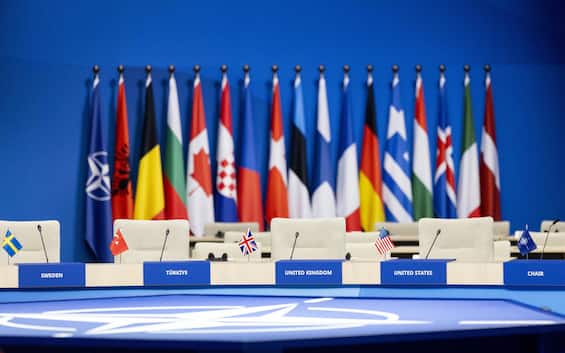 Vertice Nato: l’aumento della spesa militare divide gli europei
