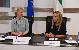 Italian Premier Giorgia Meloni (R) and EU Commission President Ursula von der Leyen (L) attend a press conference in Lampedusa, Italy, 17 September 2023.The prime minister of Italy and the president of the European Commission arrived on the island of Lampedusa as tensions rise over an increase in migrant arrivals.
ANSA/CIRO FUSCO