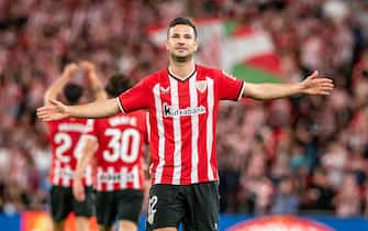 epa11224810 Athletic's Gorka Guruzeta celebrates after scoring the 1-0 lead during the LaLiga soccer match between Athletic Club Bilbao and Deportivo Alaves, in Bilbao, Basque Country, Spain, 16 March 2024.  EPA/Javier Zorrilla
