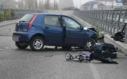 Auto contro guardrail a Monza: muore neonato, gravi i genitori