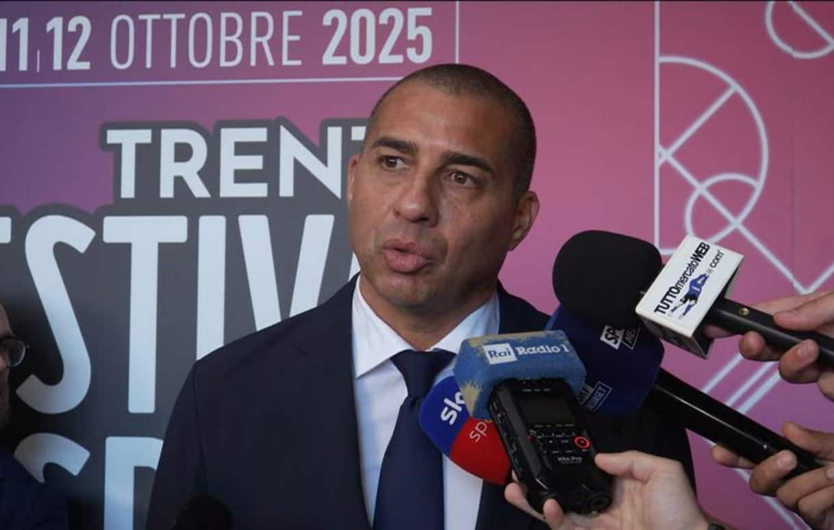 https://static.sky.it/editorialimages/034ccad4a38ef9da428e70d76d02bb12929e0254/skysport/it/calcio/serie-a/video/2025/10/10/trezeguet-intervista-video-1042396/trezeguet_festival_sport_trento.jpg?im=Resize,width=1218