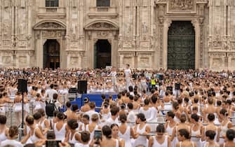 roberto bolle ondance milano duomo ballo in bianco