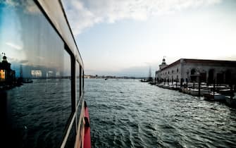 View of a vaporetto in Venice. November 2014. Italy. Photo by Nicolas Messyasz / Sipa Press/NICOLASMESSYASZ_0011/Credit:NICOLAS MESSYASZ/SIPA/1412021441