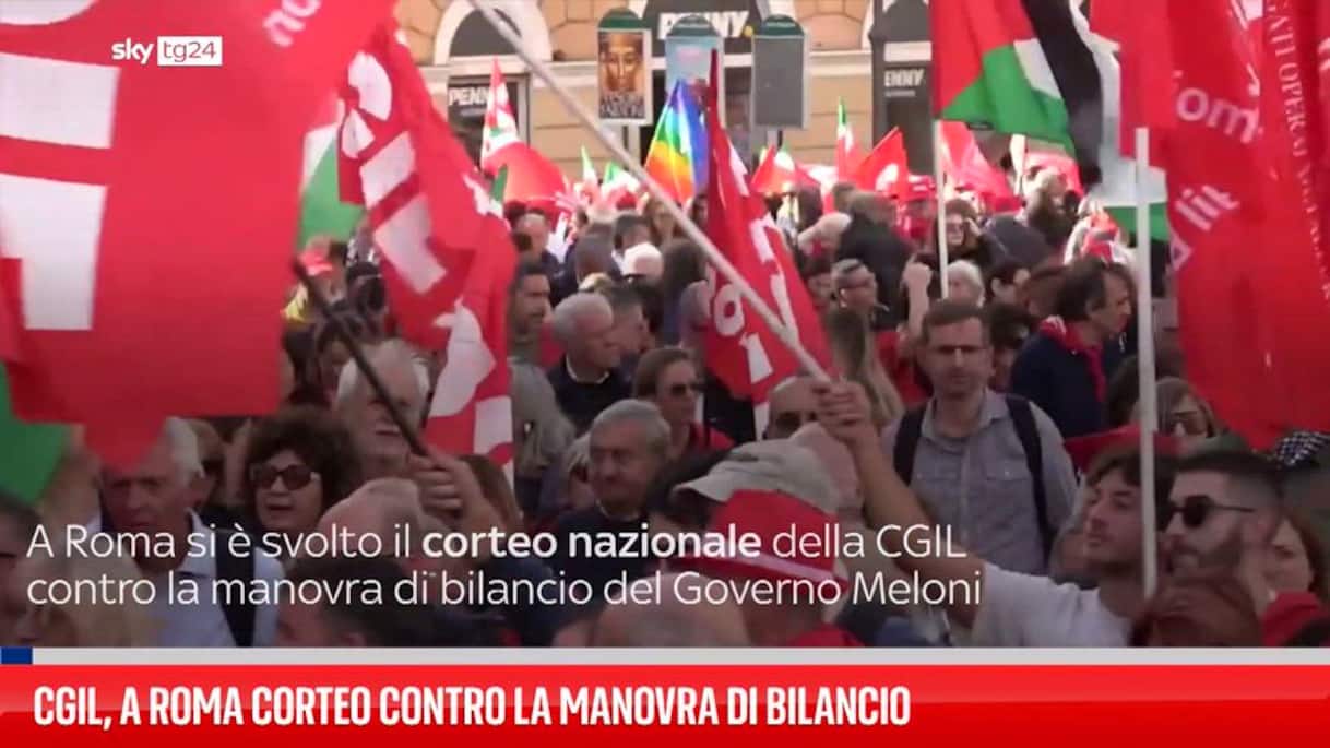 CGIL, a Roma corteo contro la manovra di bilancio CGIL, a Roma corteo contro la manovra di bilancio