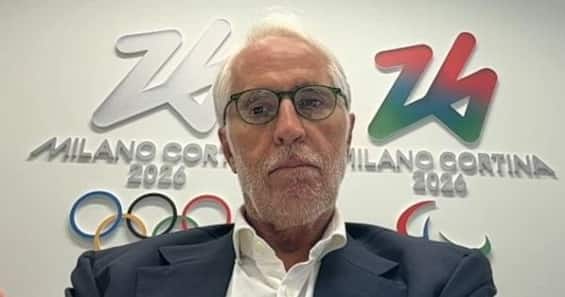 https://static.sky.it/editorialimages/03e8187d3d5f4a6eb616926b13edf82a2ec83a1e/skysport/it/olimpiadi/video/2025/09/04/giorgio-armani-morte-malago-intervista-video-1033685/malago_stamp_og.jpg?im=Resize,width=565