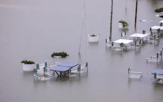 RIMINI - SPIAGGIA RIVIERA ROMAGNOLA - Rimini, 19 Settembre 2024 -  TORNA L'INCUBO DELL'ALLUVIONE DEL MAGGIO 2023 - Nella foto la spiaggia di nuovo allagata dai forti temporali di questa notte (RIMINI - 2024-09-19, Giorgio Salvatori Photographer) p.s. la foto e' utilizzabile nel rispetto del contesto in cui e' stata scattata, e senza intento diffamatorio del decoro delle persone rappresentate