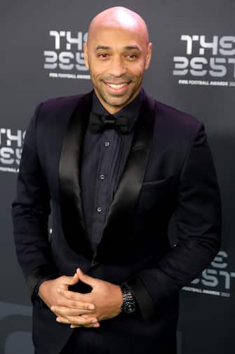 epa11079810 Awards show co-host former French international Thierry Henry arrives for the Best FIFA Football Awards 2023 in London, Britain, 15 January 2024.  EPA/NEIL HALL