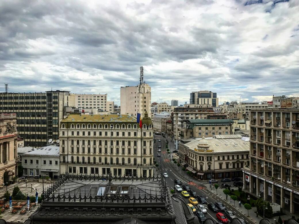 Bucarest. Foto di CrowN su Unsplash