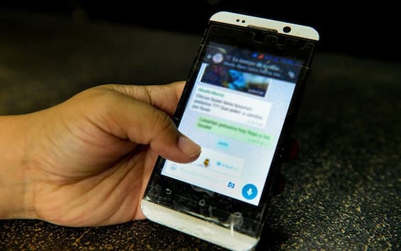 è Giusto Spiare Il Cellulare Del Partner
