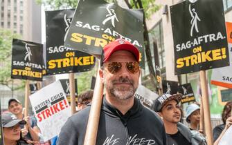 Jason Sudeikis joined members of Writers Guild of America and Screen Actors Guild rally on picket line at NBC Studios at Rockefeller Center in New York on July 14, 2023. (Photo by Lev Radin/Sipa USA)