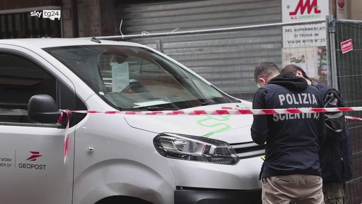 Roma, bambino di 11 anni cade dalla finestra: è grave Roma, bambino di 11 anni cade dalla finestra: è grave