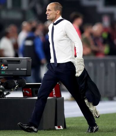 Atalanta Juventus Allegri contro tutti l espulsione e il gesto a Giuntoli Sky Sport