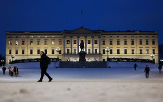 OSLO, NORWAY - DECEMBER 14: People walk among the Christmas light illuminations during cold weather as daily life continues in Oslo, Norway on December 14, 2023. (Photo by Arda Kucukkaya/Anadolu via Getty Images)