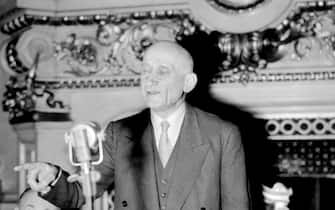 French Foreign Minister Robert Schuman delivers the opening address of the Schuman Plan Conference, a French plan for the pooling of mineral and steel resources in France, Germany, Italy and the United States. Benelux countries, in Paris on June 20, 1950. On his right is Jean Monnet, head of the French delegation. (Photo by AFP) (Photo by -/AFP via Getty Images)