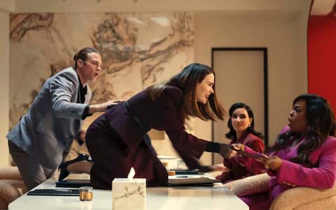 ALL’S FAIR - “First Look” (Disney)
MATTHEW NOSZKA, SARAH PAULSON, KIM KARDASHIAN, NIECY NASH