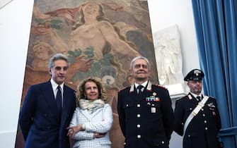 (S-D) Michele Coppola, Executive Director Arte Cultura e Beni Storici di Intesa Sanpaolo, Daniela Porro, Soprintendente Speciale di Roma, Antonio de Vita, Comandante della Legione Carabinieri Lazio, durante la presentazione di  'Ludovico David: Un ritrovamento, una restituzione', presso la Caserma Giacomo Acqua, Roma, 16 maggio 2023. ANSA/ANGELO CARCONI