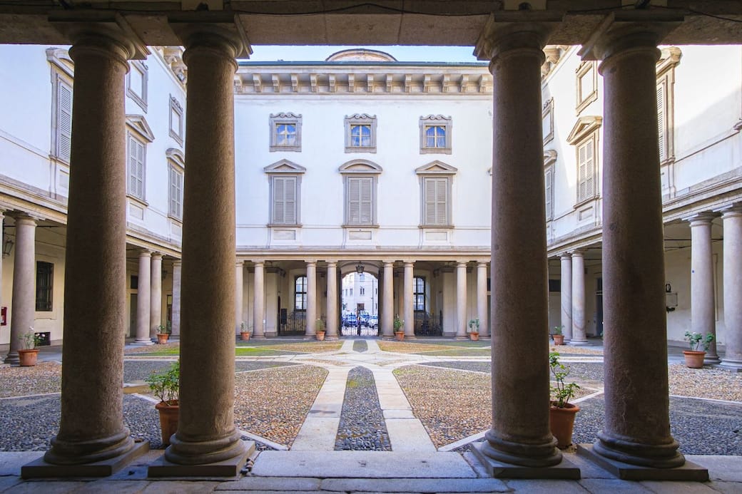 Il Cortile d'Onore di Palazzo Litta (Milano), © Roberto Morelli su concessione del Ministero della Cultura