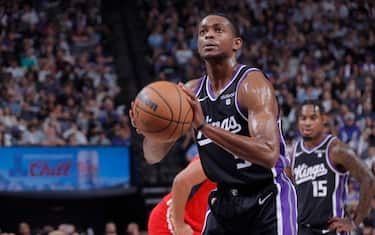 28) DE'AARON FOX (KINGS)