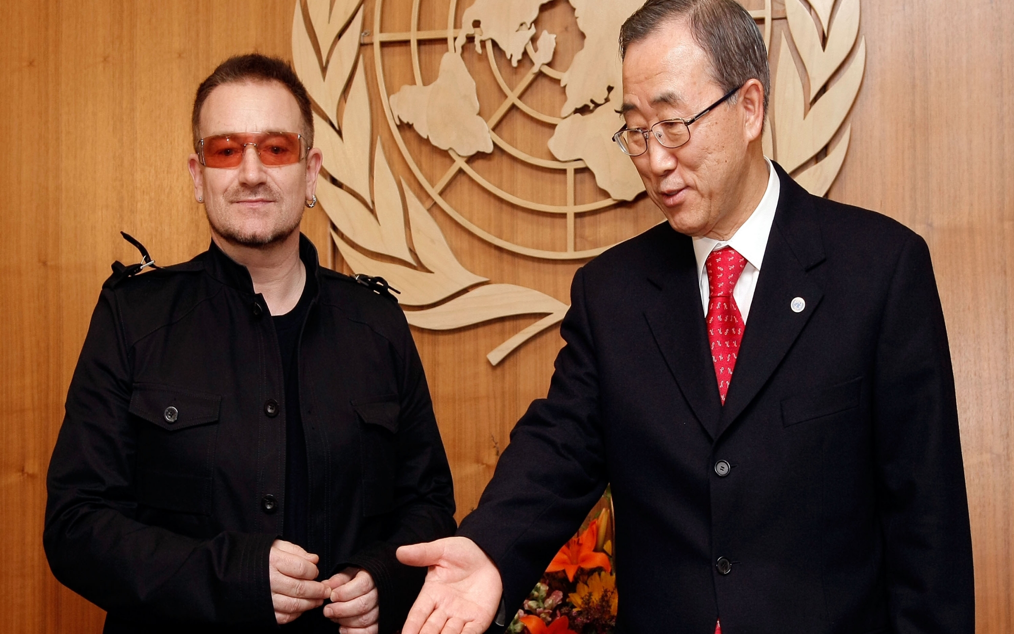 NEW YORK - FEBRUARY 13:  Musician Bono of the group U2 meets with United Nations Secretary General Ban Ki-Moon at the United Nations on February 12, 2008 in New York City  (Photo by Jemal Countess/WireImage) 