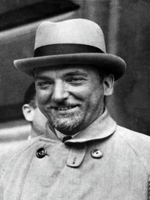 Chi era Dino Grandi e cosa accadde nella lunga notte del 25 luglio 1943