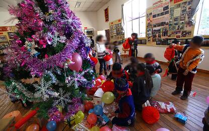 Scuola, a Natale 2 studenti su 5 senza albero e presepe in classe