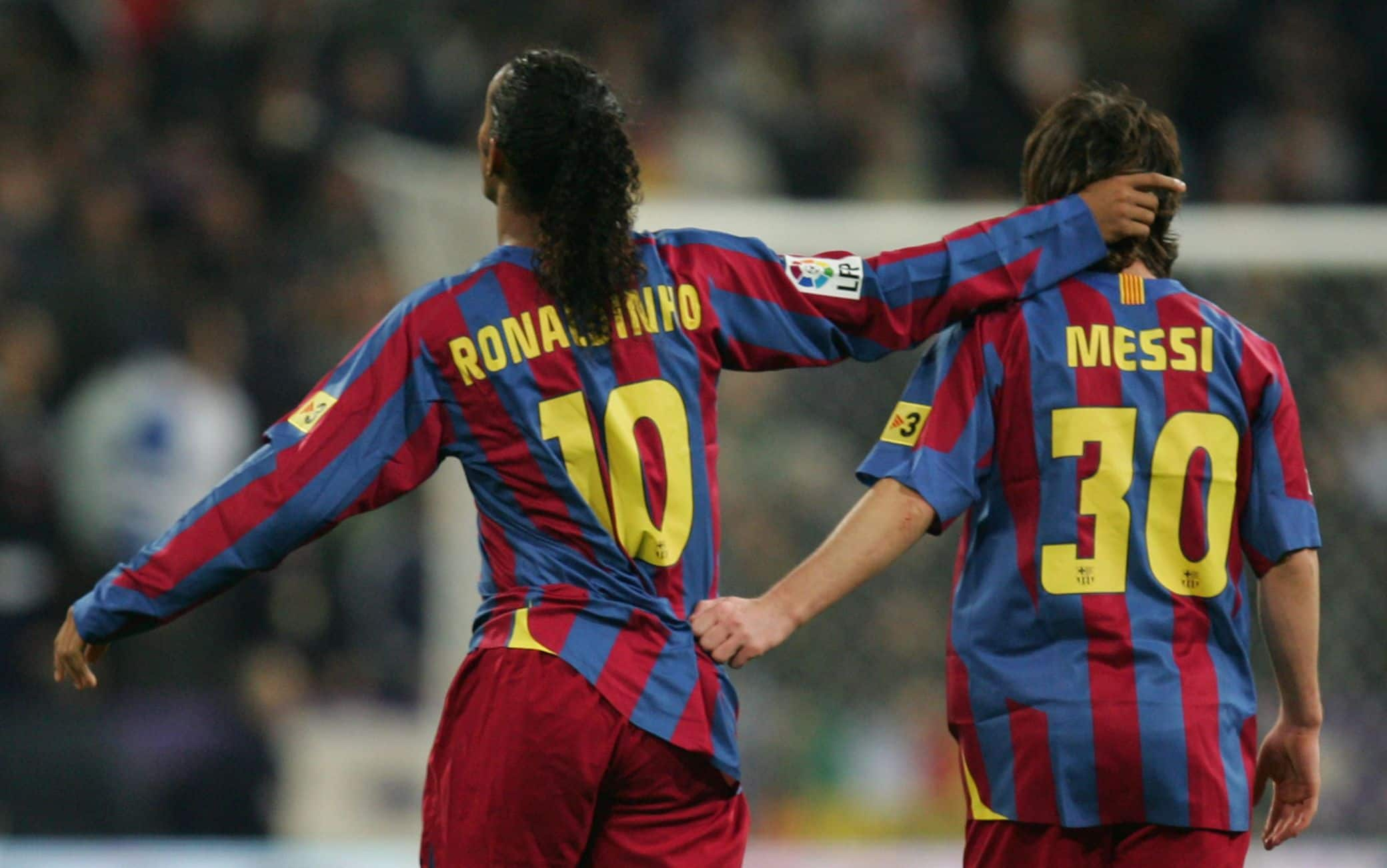 Ronaldinho e Messi nel 2006 al Barcellona