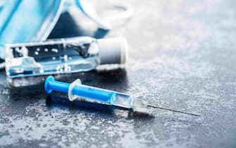Cos'è la xilazina, la droga degli zombie
