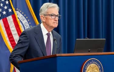 epa12385675 US Federal Reserve Chairman Jerome Powell delivers remarks to the news media during a press conference, in Washington, DC, USA, 17 September 2025. The Fed's central bankers voted to cut the key interest rate by a quarter-point, marking the first reduction in nine months.  EPA/SHAWN THEW