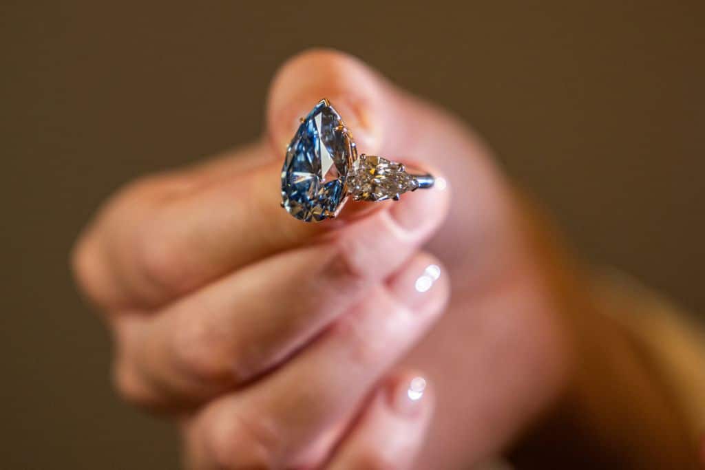 Il diamante "Blue Royal" Il diamante "Blue Royal"