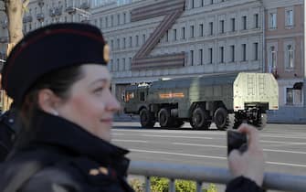 epa10616523 A Russian Iskander mobile short-range ballistic missile system drives in the downtown area of Moscow, Russia, 09 May 2023, before the military parade which will take place on the Red Square to commemorate the victory of the Soviet Union's Red Army over Nazi-Germany in WWII.  EPA/MAXIM SHIPENKOV