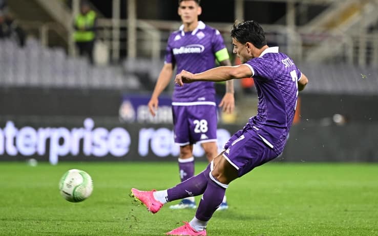 Afastando desconfianças, a Fiorentina goleou o Cukaricki e
